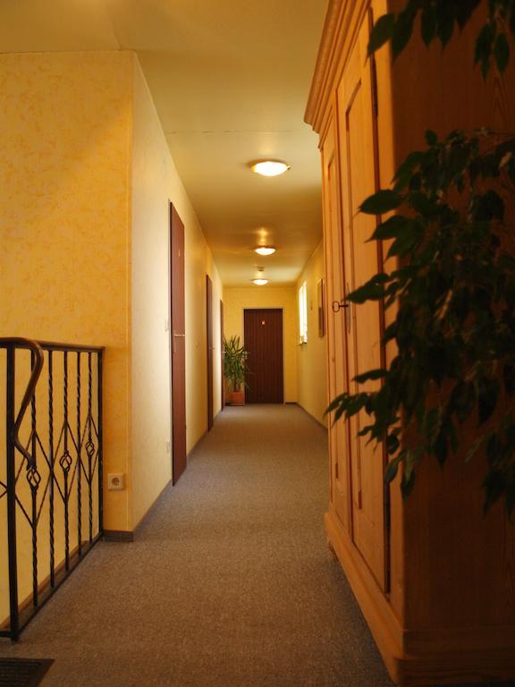 Hotel Garni Pension Ruth Mutterstadt Esterno foto