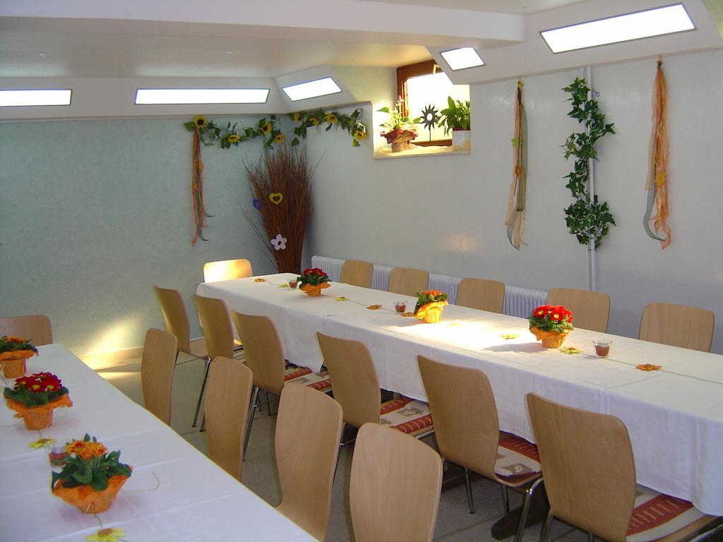 Hotel Garni Pension Ruth Mutterstadt Esterno foto