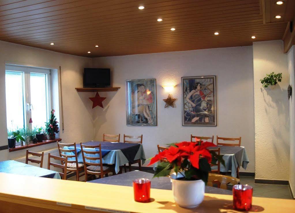 Hotel Garni Pension Ruth Mutterstadt Esterno foto